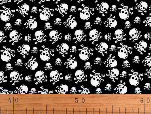 Attēls ar 100% Kokvilnas audums-skeletgalvas 125 g/m² – pieejams Šarlotes audumi
