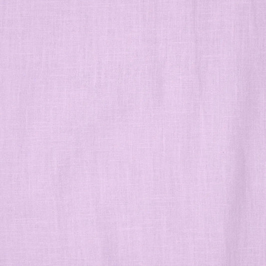 Zdjęcie przedstawia 100% zmiękczoną tkaninę lnianą w kolorze liliowym 165 g/m² – dostępna w Šarlotes audumi