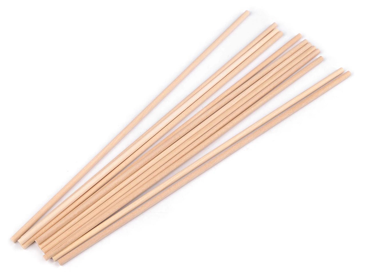 Image of bamboo sticks for macramé (20–30 cm) – available at Šarlotes audumi