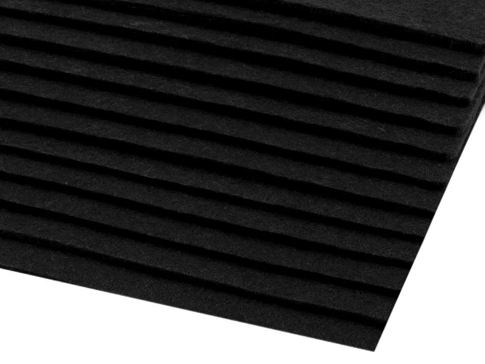 Attēls ar Filca loksne, 3 mm, 20x30cm - melna – pieejams Šarlotes audumi