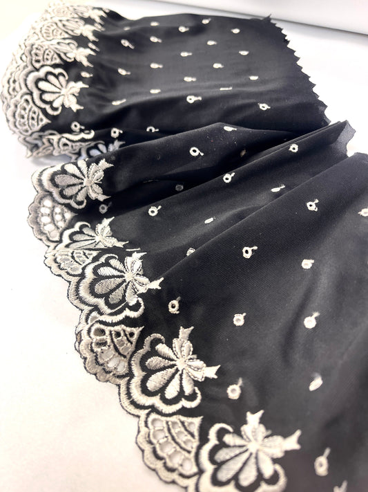 Image of embroidered lace, 15 cm - black with white flowers and dots - available at Šarlotes audumi