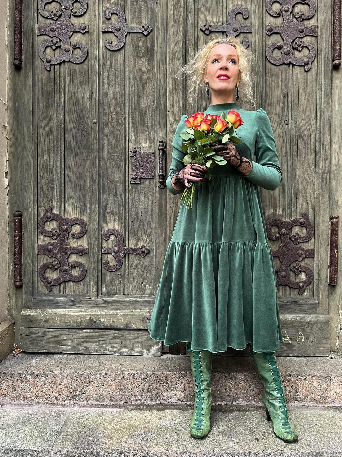 Image of cotton velour - emerald green 250 g/m² – available at Šarlotes audumi