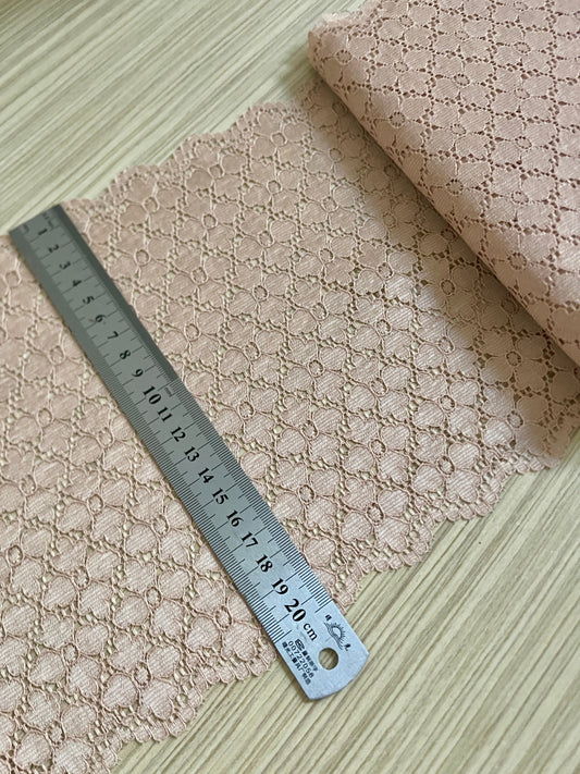 Image of Lace 22 cm - beige pink – available at Šarlotes audumi