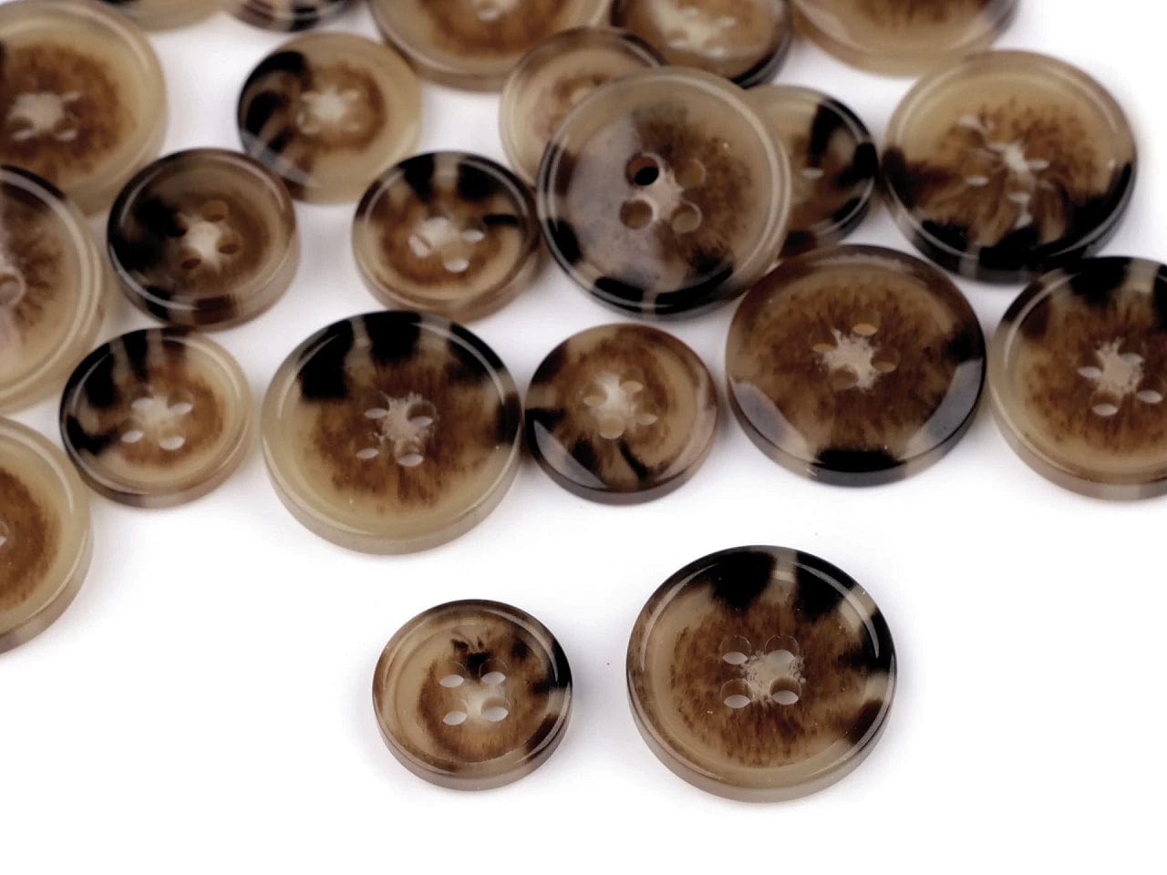 Plastikowe guziki 25 mm - brązowy motyw