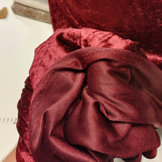 Velvet with a crinkle effect - burgundy 160 g/m²