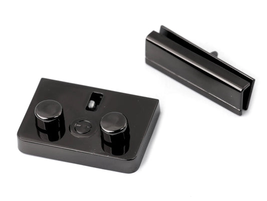 Image with Finnish clasp (lock) 32x46 mm – available at Šarlotes audumi