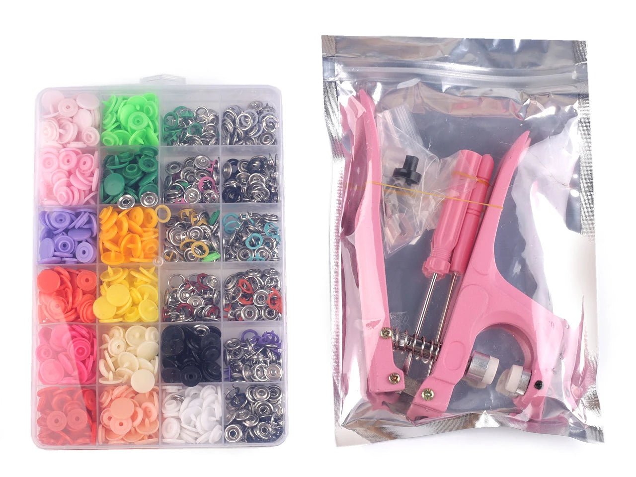 alt
Image of a snap fastener set with pliers – a complete starter kit for sewing – available at Šarlotes audumi