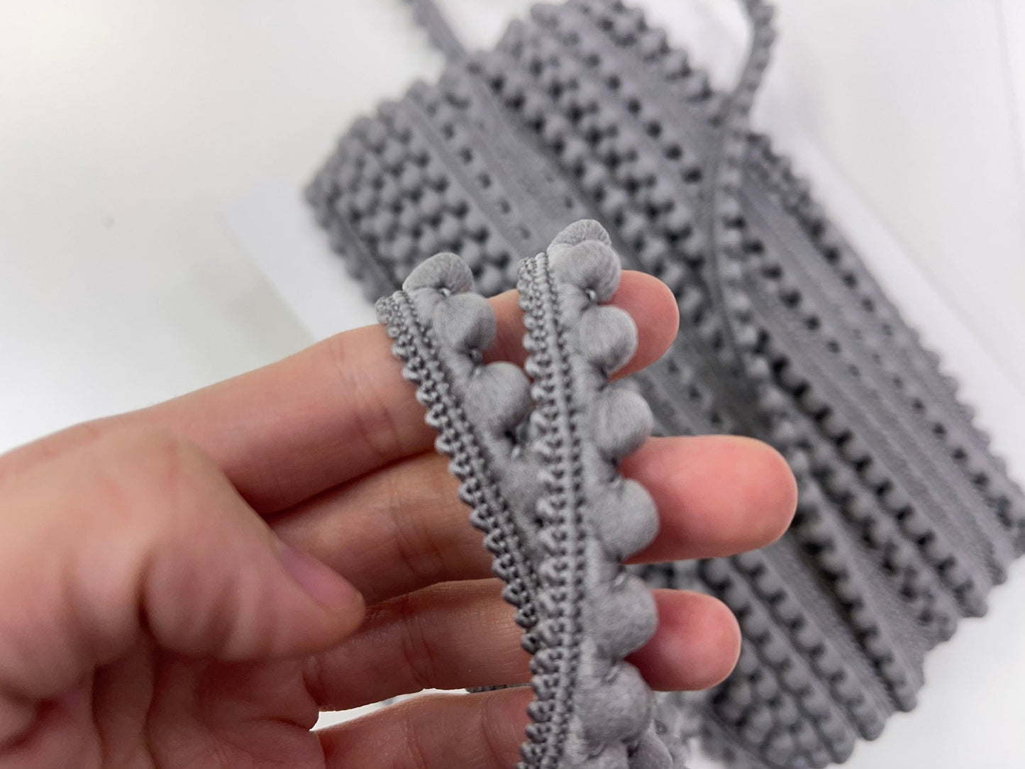 Pom Pom ribbon-12 mm gray