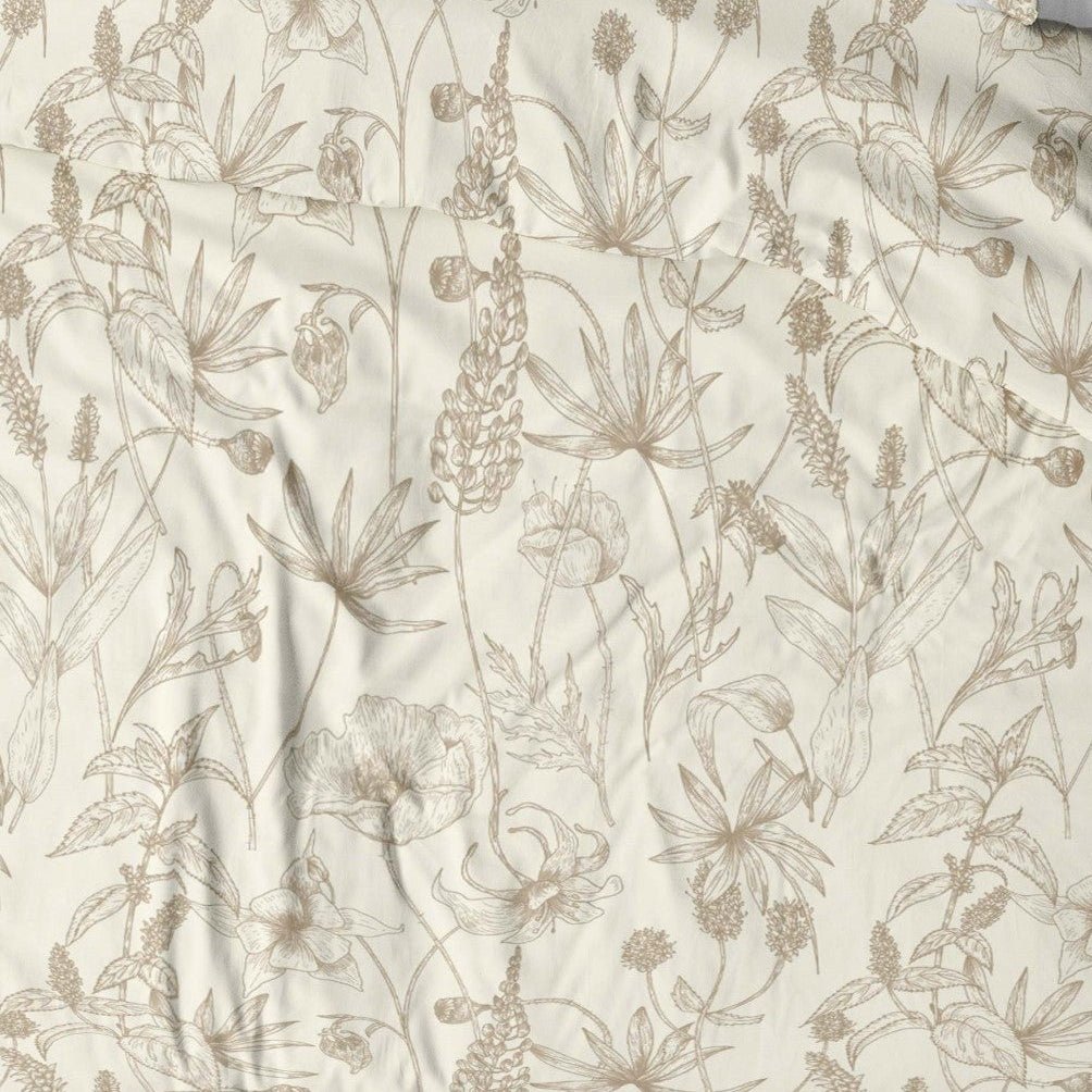txt
Zdjęcie tkaniny bawełnianej 100% – beżowe kwiaty łąkowe 125 g/m² – dostępne w Šarlotes audumi