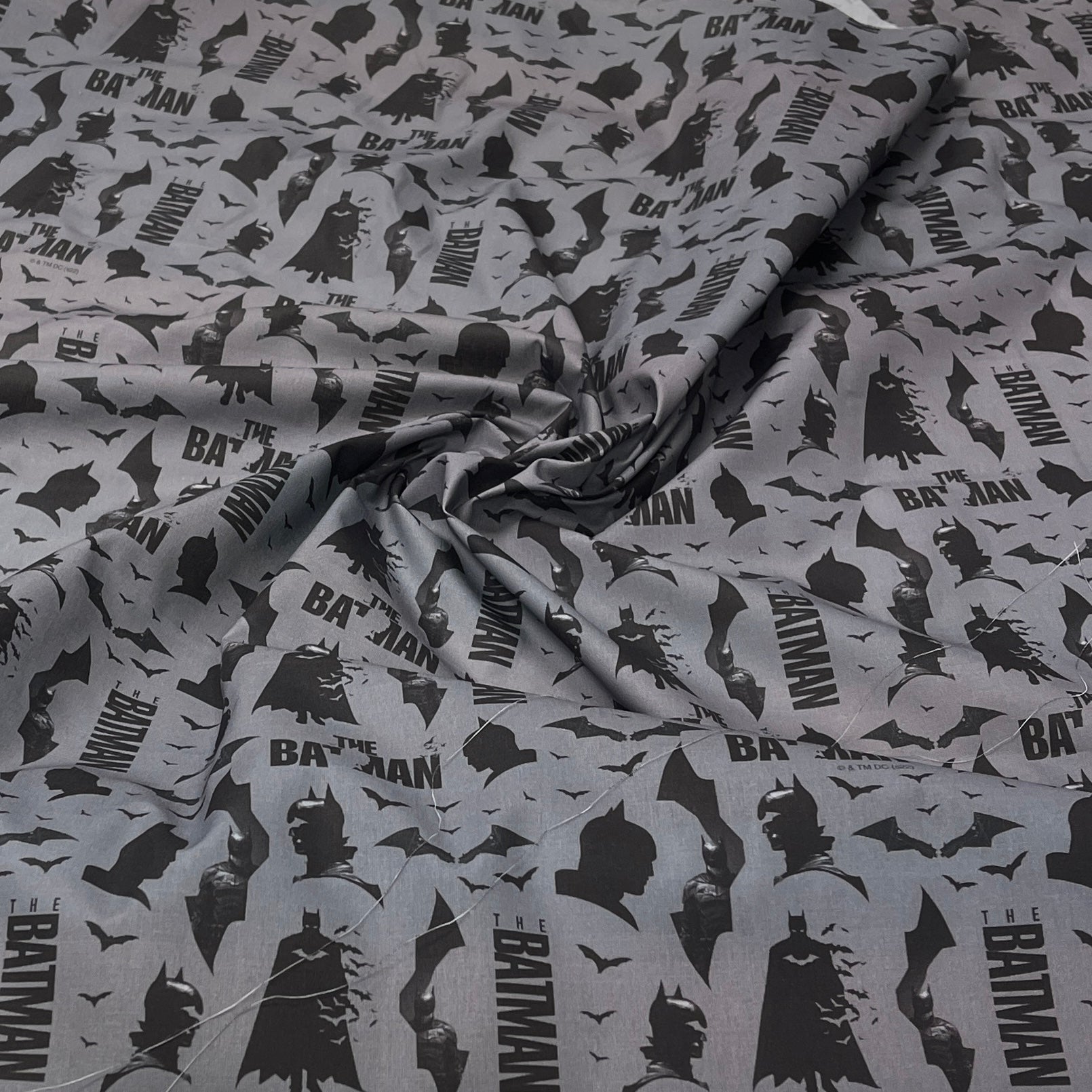 100% tkanina bawełniana – Batman na szarym tle The Batman ™© 135 g/m²