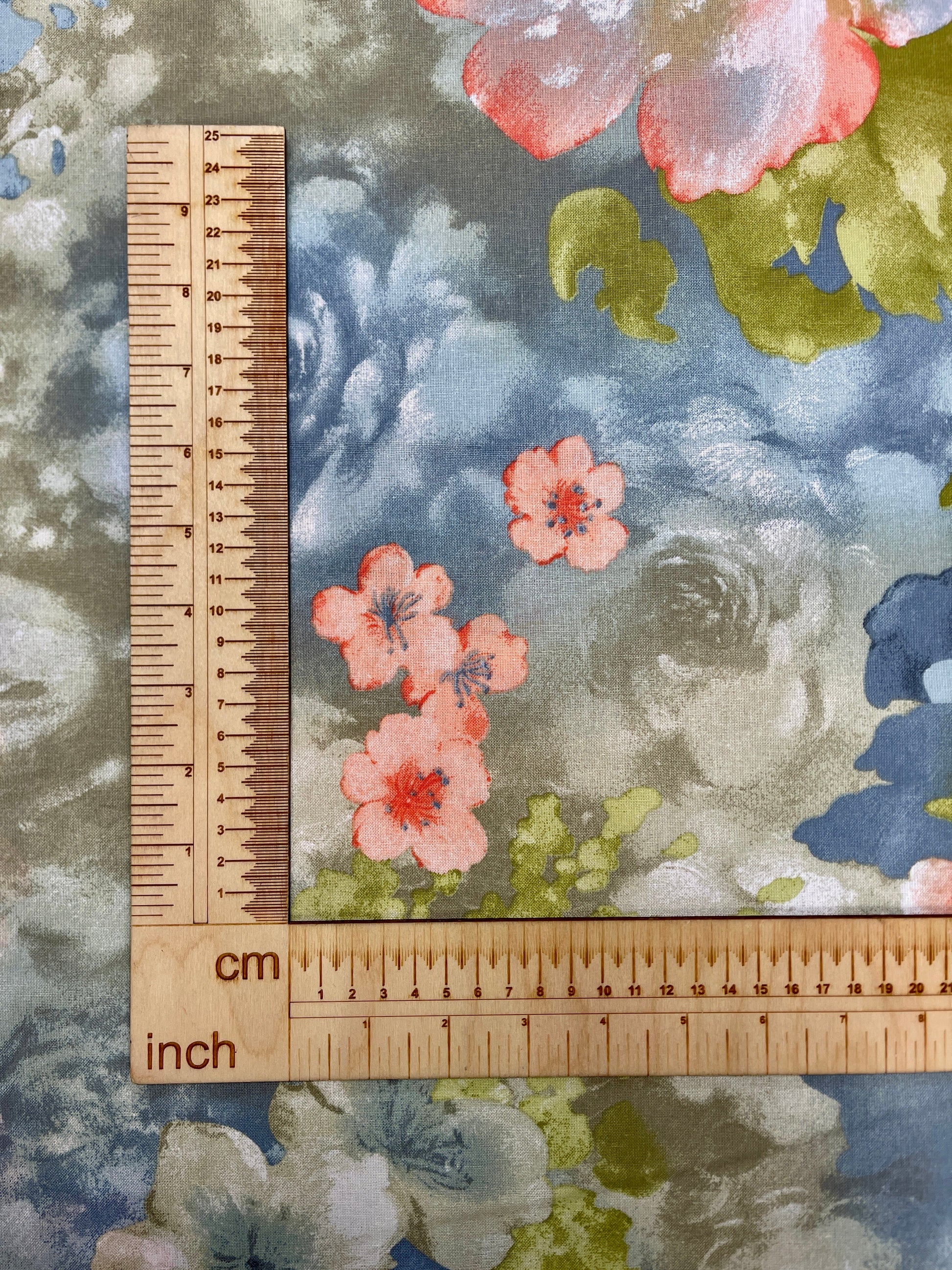 100% Cotton fabric - painted meadow 220cm 146 g/m²