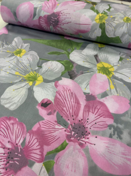 Image with 100% cotton fabric - cherry blossoms 125 g/m² – available at Charlotte Fabrics