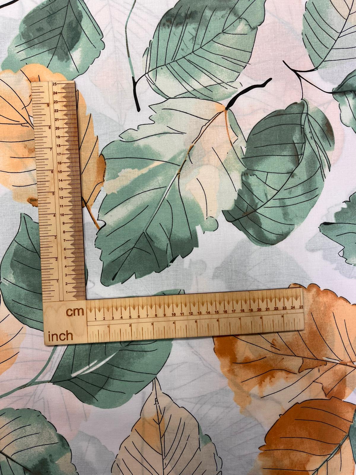 Image with 100% cotton fabric - leaf print 125 g/m² – available at Šarlotes audumi