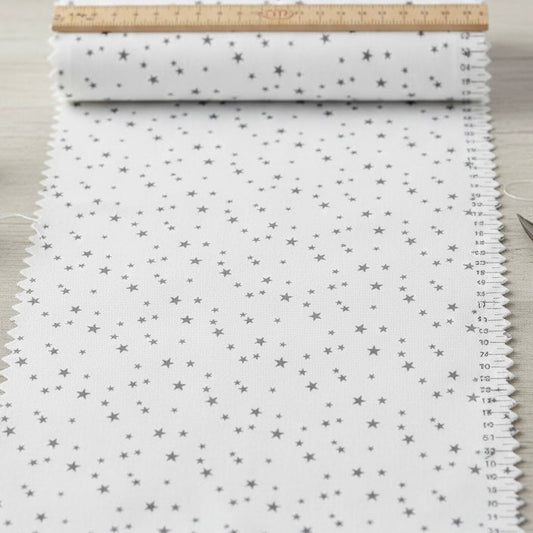 alt
Image of 100% cotton fabric - gray stars 125 g/m² – available at Šarlotes audumi