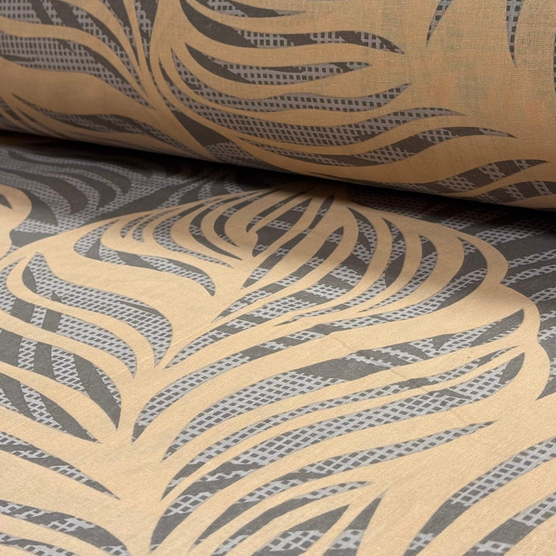 alt
Image with 100% cotton fabric - sandy palm morning 220cm 146 g/m² – available at Šarlote's fabrics