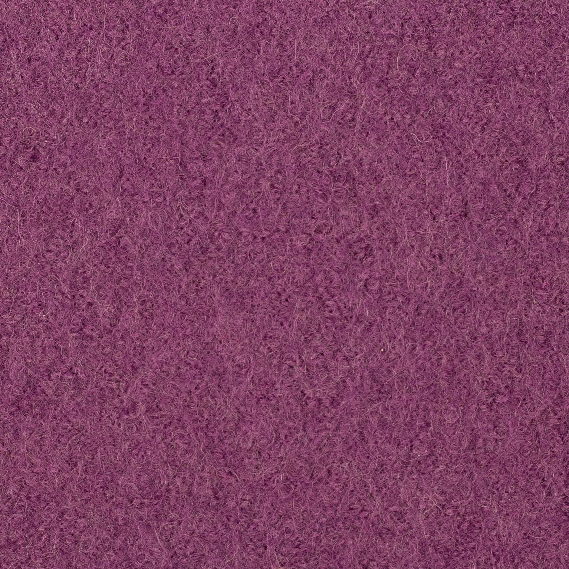 100% wool fabric - lilac 385 g/m²