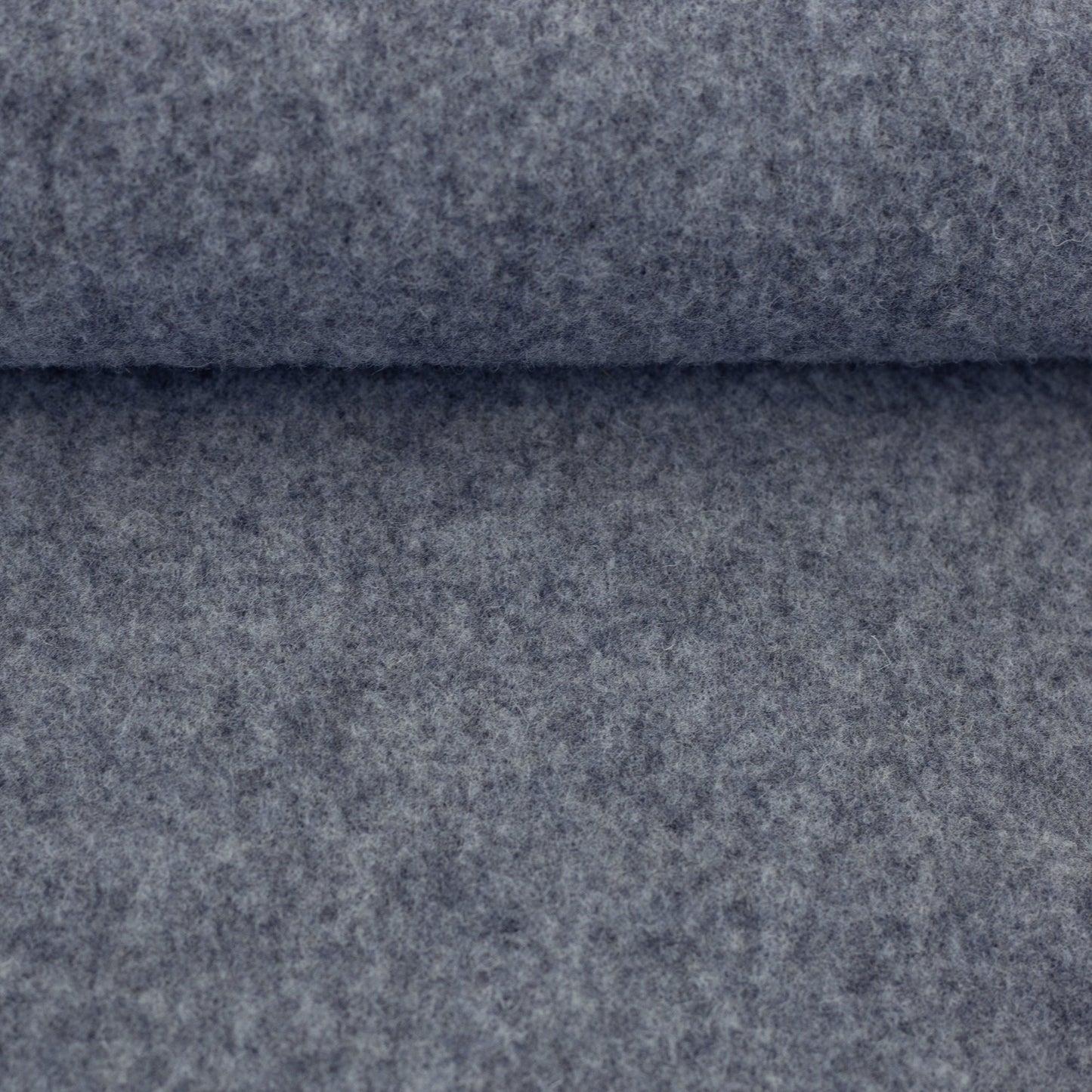 Image with 100% wool fleece - gray 385 g/m² – available at Šarlotes audumi