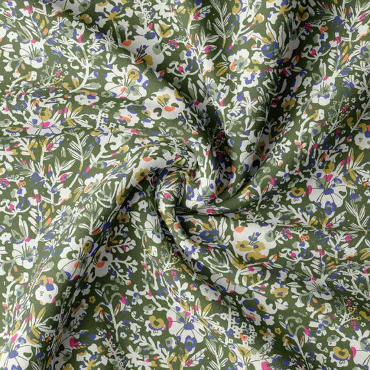 100% viscose fabric - green floral motif 125 g/m²