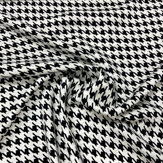 100% viscose fabric - houndstooth pattern 100 g/m²