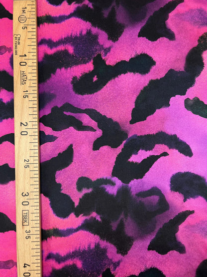 100% silk satin - animal print on a fuchsia background 80 g/m²