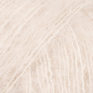 DROPS Brushed Alpaca Silk yarn - 25 g / 140 m