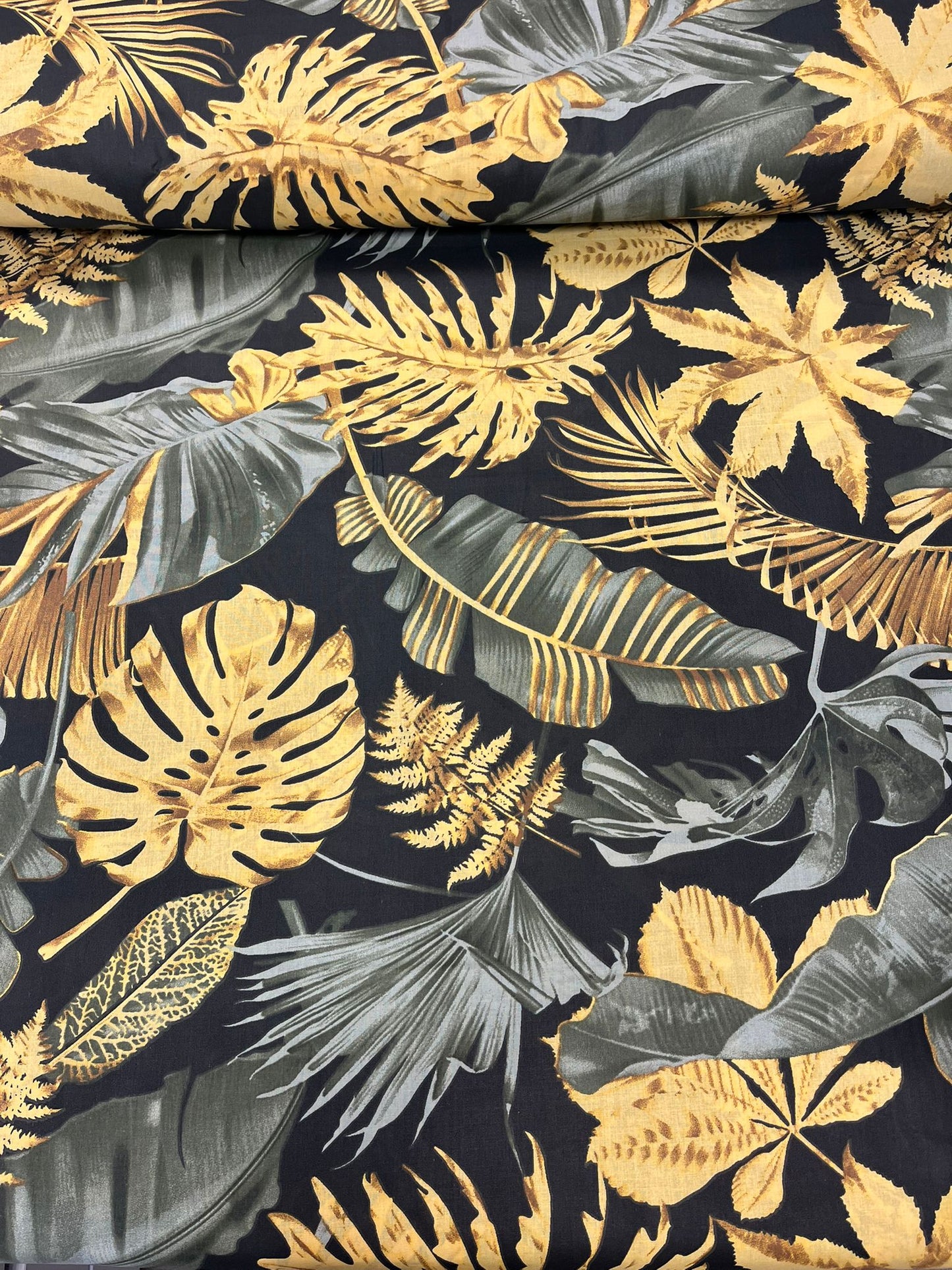 100% tkanina bawełniana – ciemne liście 125 g/m²