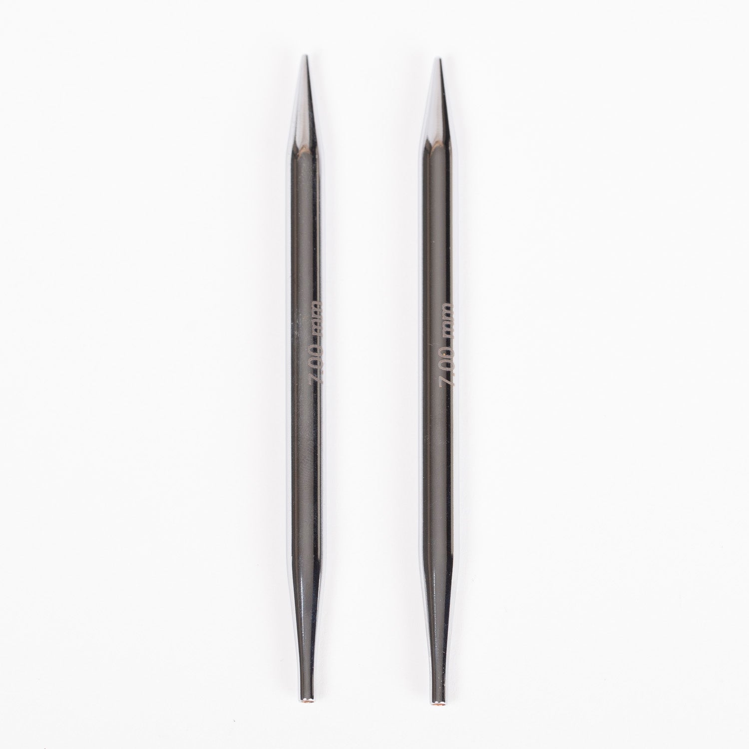 alt
Image of DROPS Pro Classic brass interchangeable circular knitting needles 12 cm | 3.0 mm - 10.0 mm – available at Šarlotes audumi