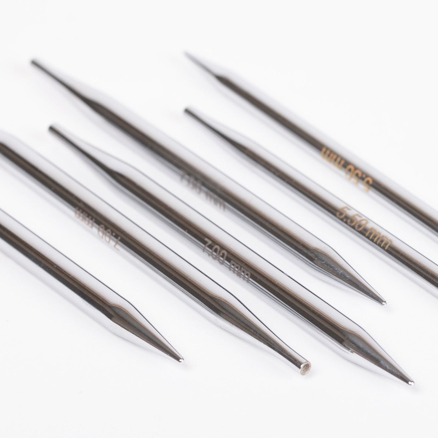 alt
Image of DROPS Pro Classic brass interchangeable circular knitting needles 12 cm | 3.0 mm - 10.0 mm – available at Šarlotes audumi