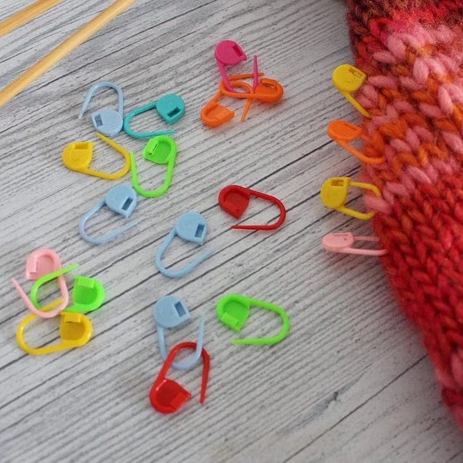 Knitting stitch markers, set of 20 pcs
