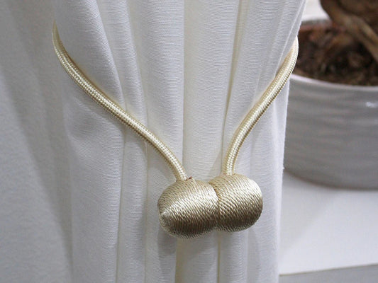 Curtain holder with magnet - black (2 pcs in set)
