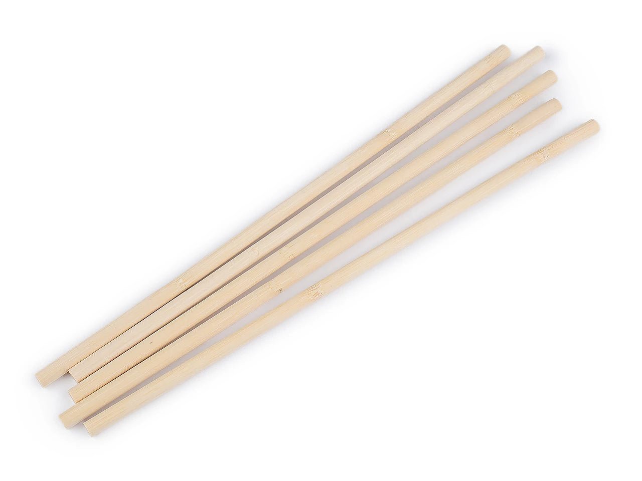 Image of bamboo sticks for macramé (20–30 cm) – available at Šarlotes audumi