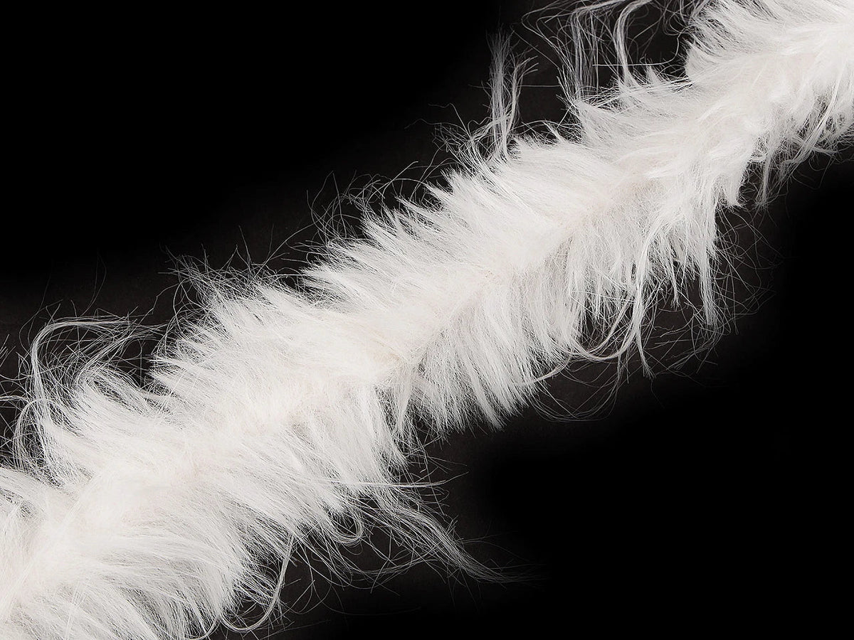 Zdjęcie dekoracyjnej wstążki z piór z długim puchem, 6 cm – dostępna online w tkaninach Charlotte