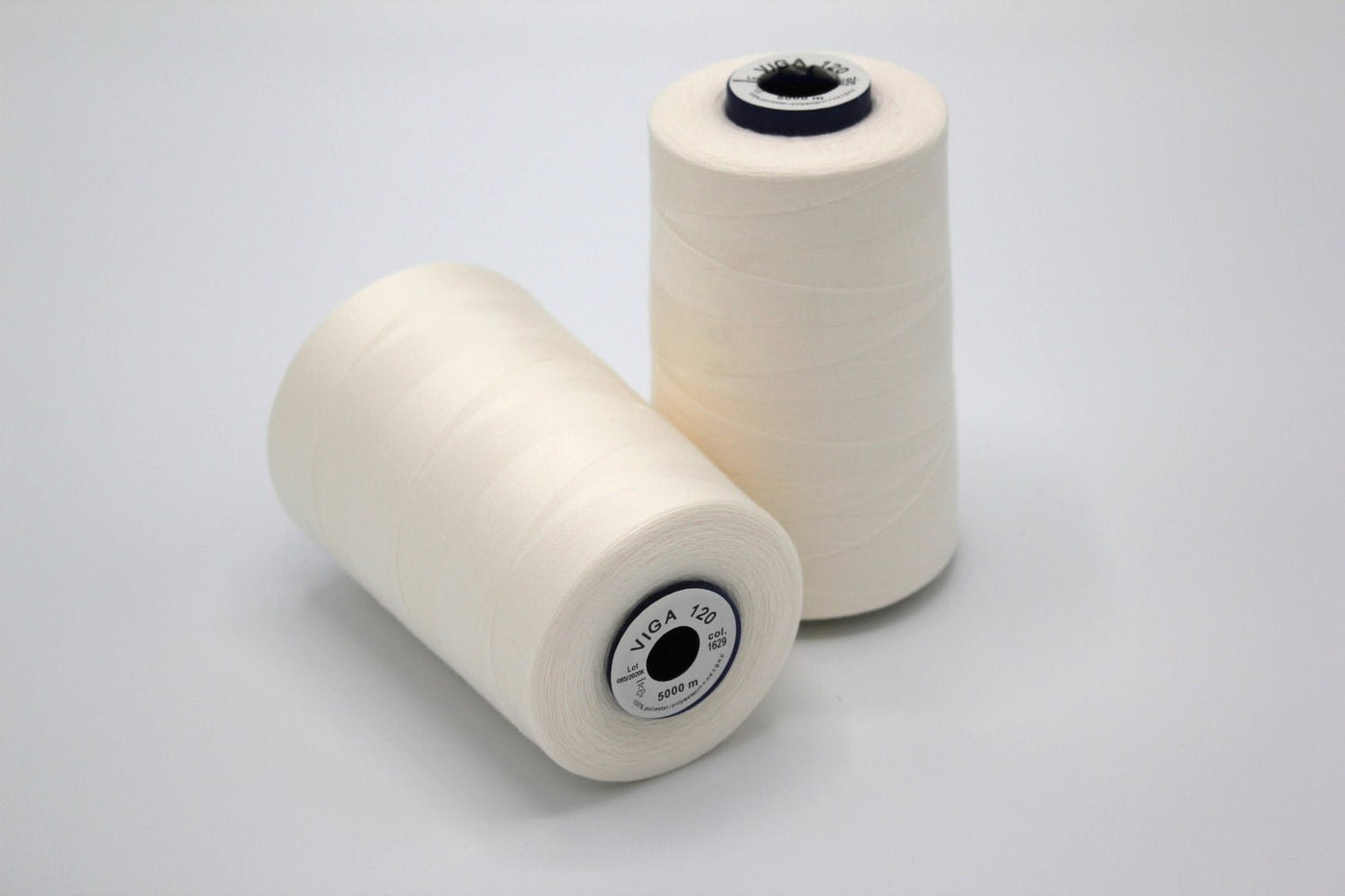 thread 5000m milky white col.1629