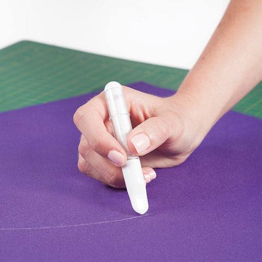 Tailor and seamstress chalk pen with roller