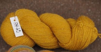 Image of Pāces Wool Factory yarn 100% Merino - 100 g / 470 m – available at Charlotte's Fabrics