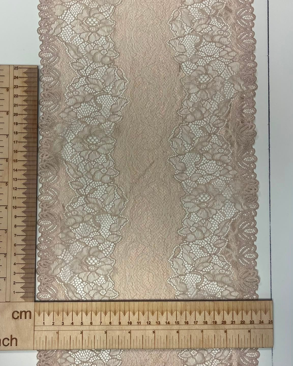 Image of elastic lace 24 cm-skin tone – available online at Charlotte's Fabrics
