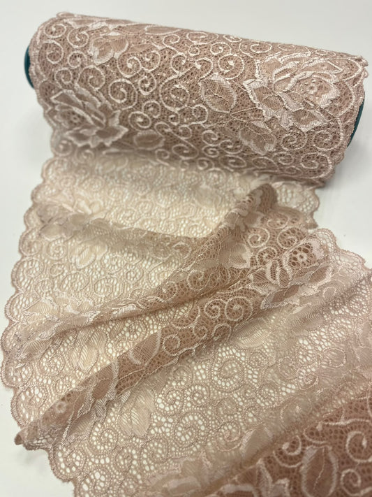 Zdjęcie elastycznej koronki w kwiaty 21 cm nude – dostępna online Šarlotes audumi