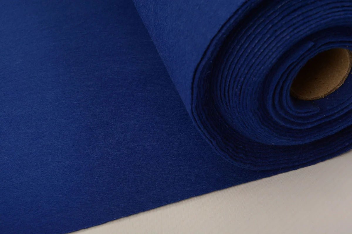 Felt fabric in rolls, soft, 1 mm - royal blue 220 g/m²