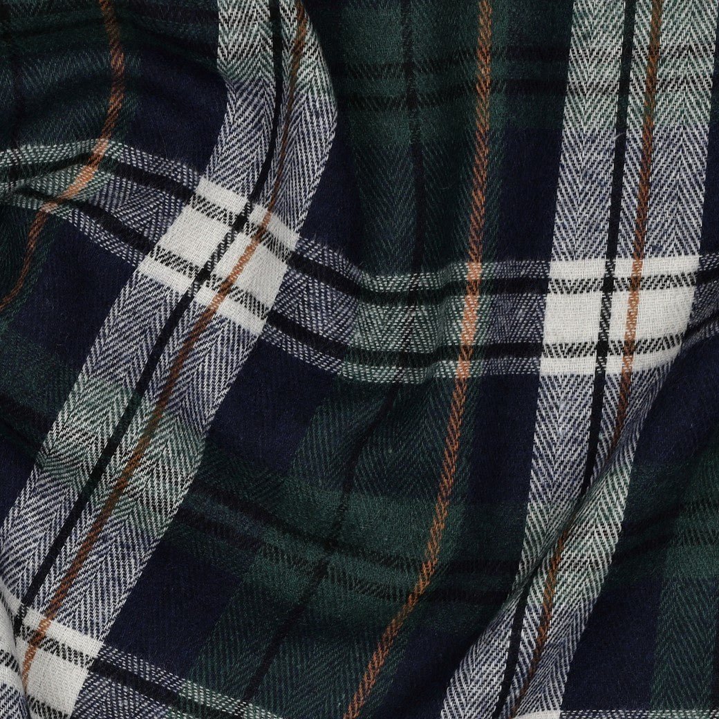 Image of flannel - dark green checked 137 g/m² – available at Šarlotes audumi