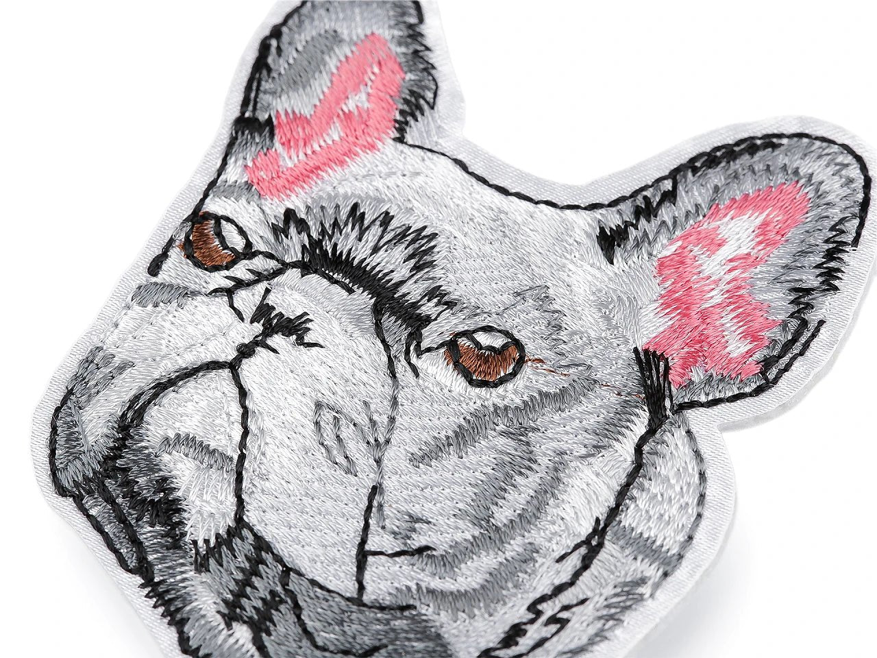 Iron-on bulldog patch | 5.8 x 7.7 cm