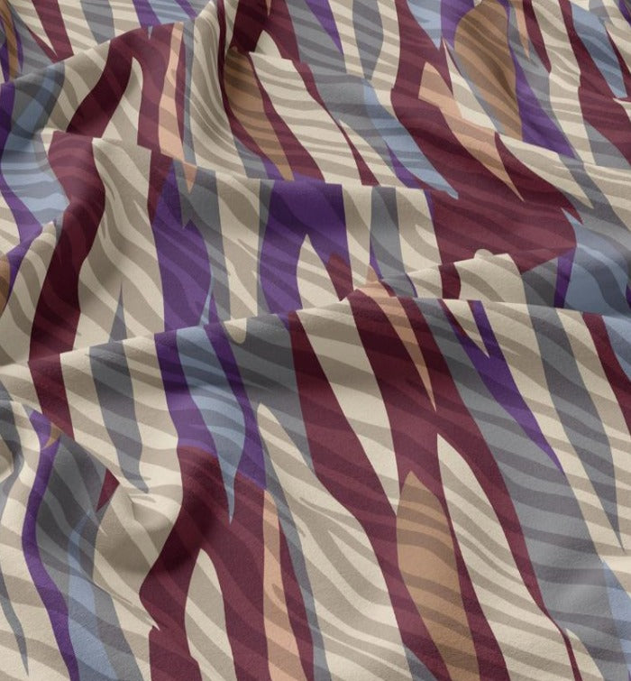 100% Viscose Fabric, Abstract Pattern in Purple Shades 125 g/m²