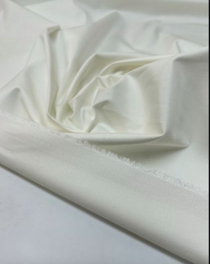 Image of Italian cotton and elastane fabric, butter white, 150 g/m2 – available at Šarlotes audumi