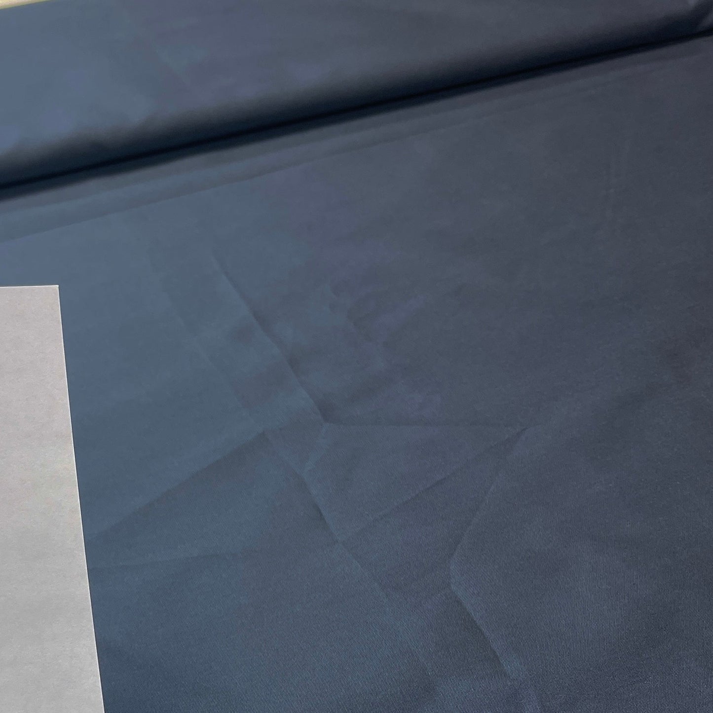 Image of Italian polyamide and silk fabric – grey | 53% silk, 47% polyamide | 100 g/m² | 140 cm – available at Šarlotes audumi