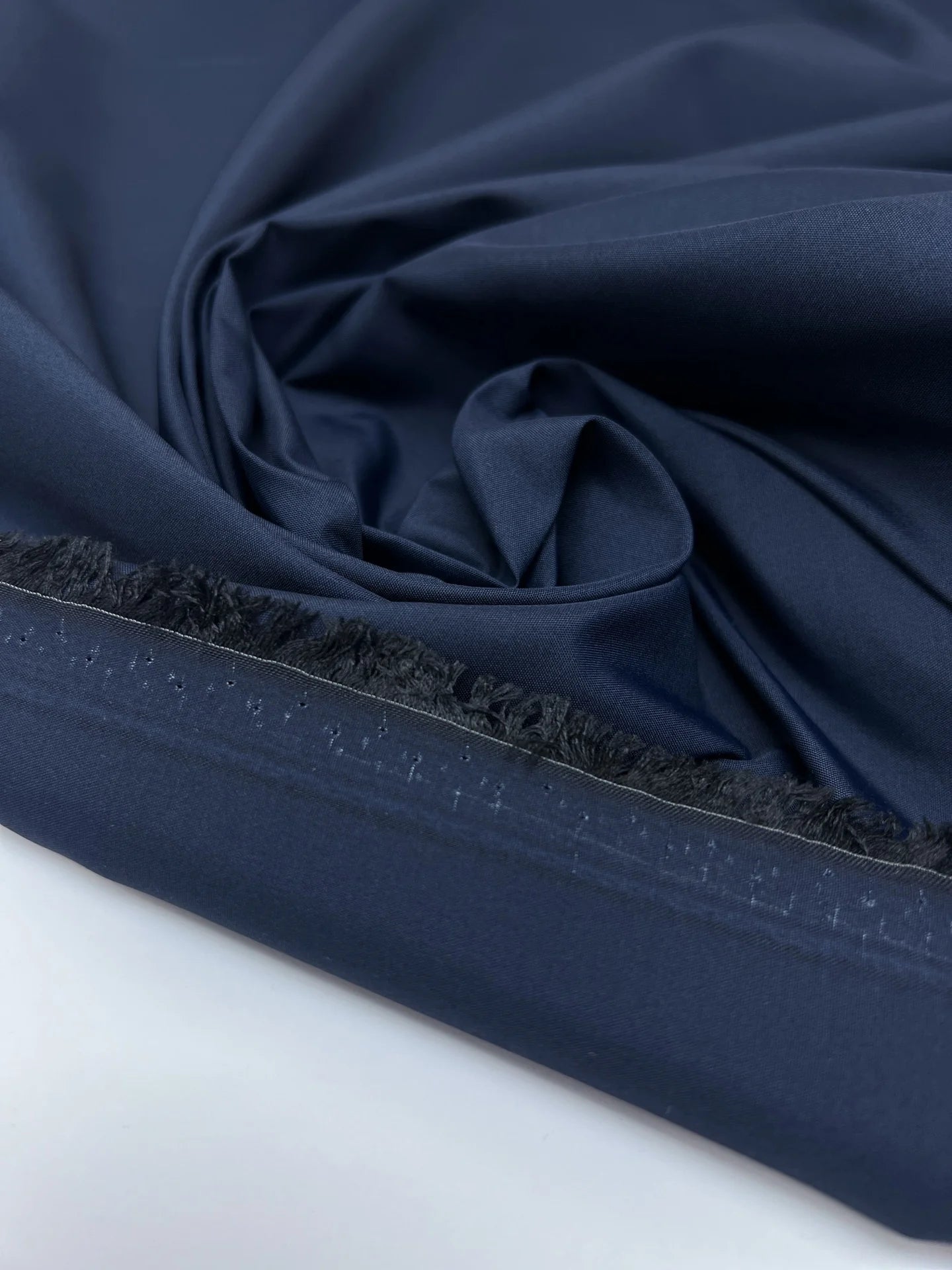 Image of Italian polyamide and silk fabric – blue | 53% silk, 47% polyamide | 100 g/m² | 140 cm – available at Šarlotes audumi
