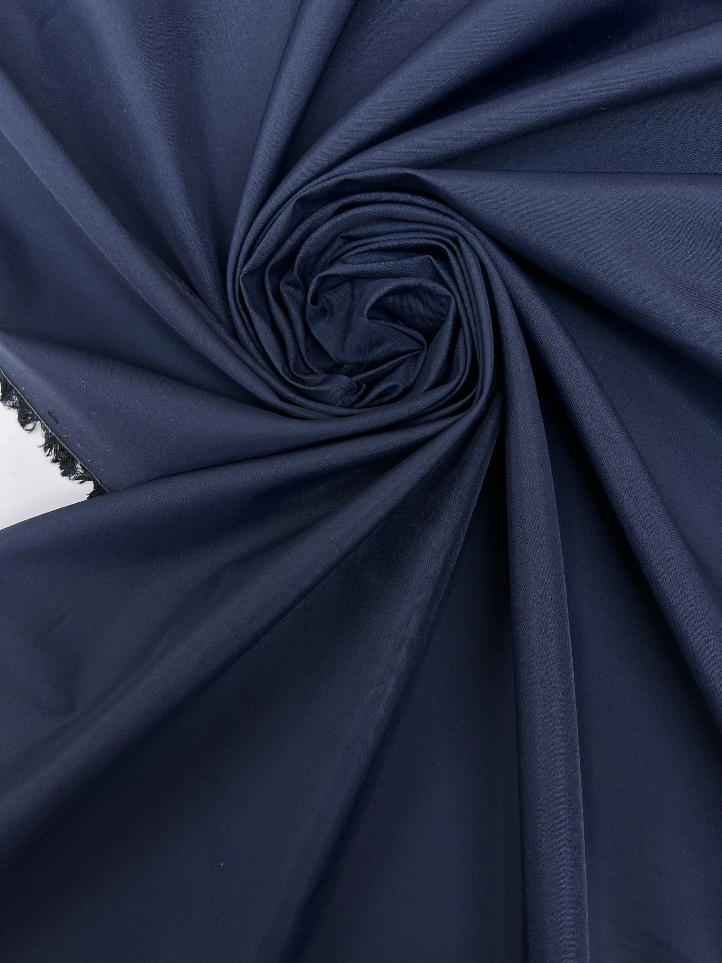 Image with Italian polyamide and silk fabric – blue | 53% silk, 47% polyamide | 100 g/m² | 140 cm – available at Šarlotes audumi