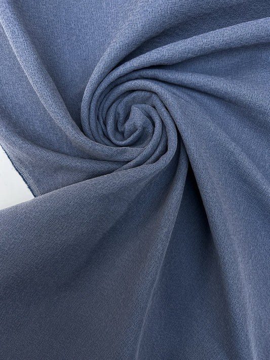Image of Italian polyamide and silk double-weave fabric – blue | 83% polyamide, 17% silk | 230 g/m² | 140 cm – available at Šarlotes audumi