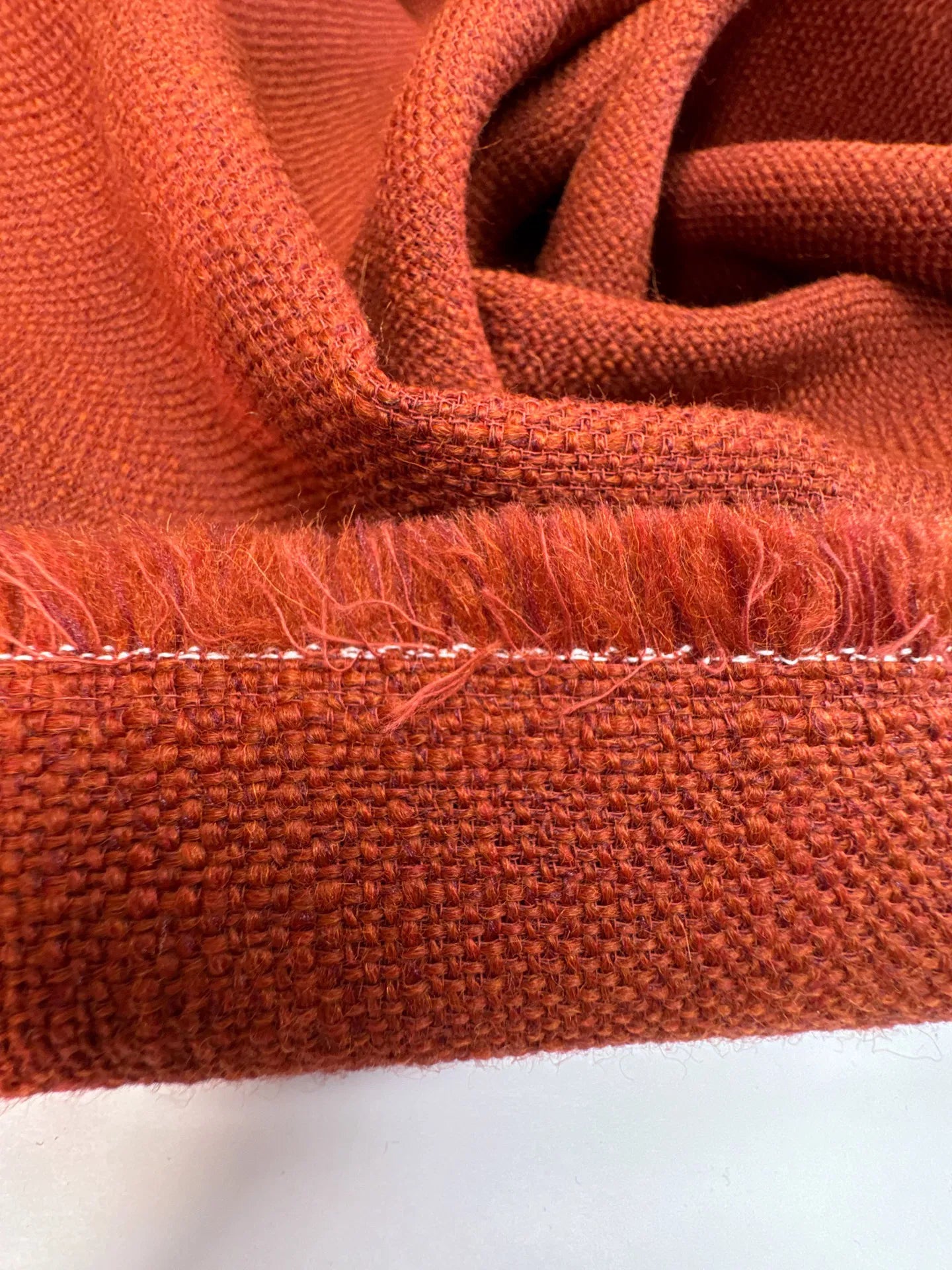 Italian tweed fabric | 50% acrylic | 28% wool | 15% polyester | 7% viscose | 260 g/m² | 155 cm
