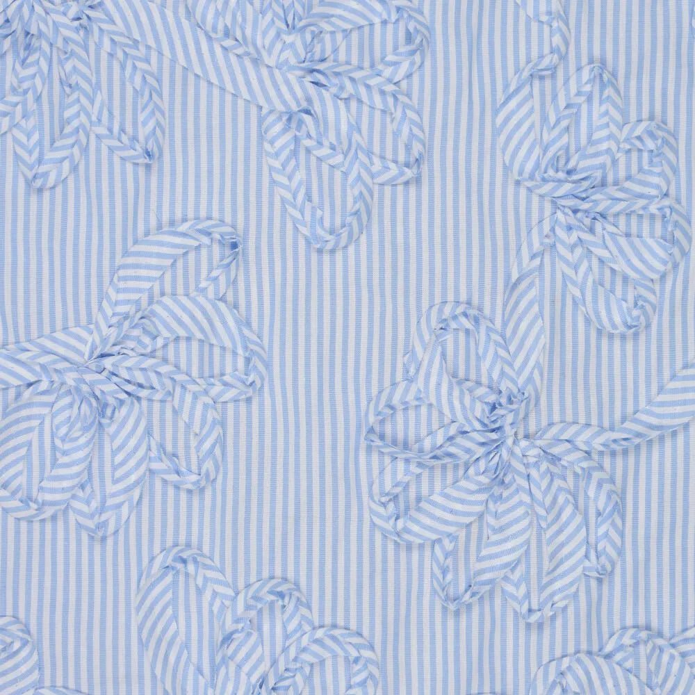 alt
Image of embroidered cotton fabric with a pattern - blue lines 140 g/m² – available at Šarlotes audumi
