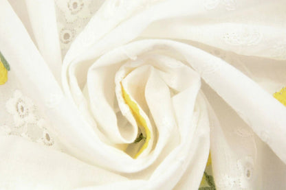Embroidered cotton fabric - yellow flowers 110 g/m²