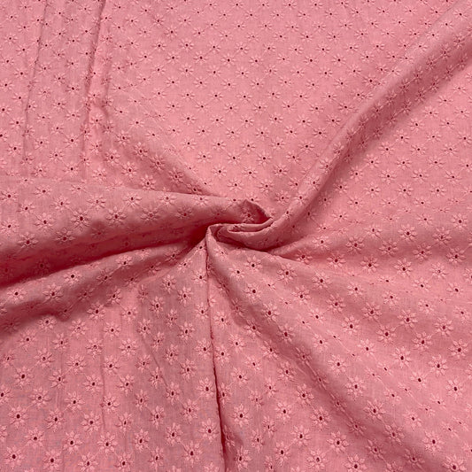 Embroidered cotton fabric - old rose floral motif 110 g/m²